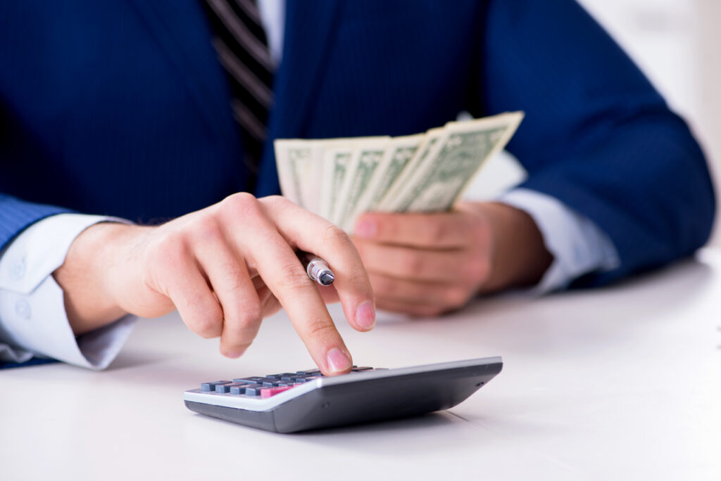 Comparison of salary and dividends for Canadian business owners